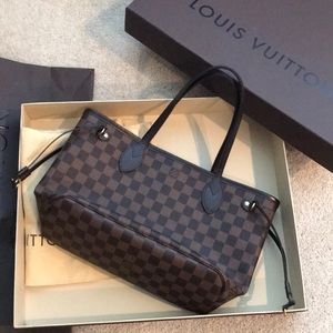 AUTHENTIC Louis Vuitton Neverfull PM